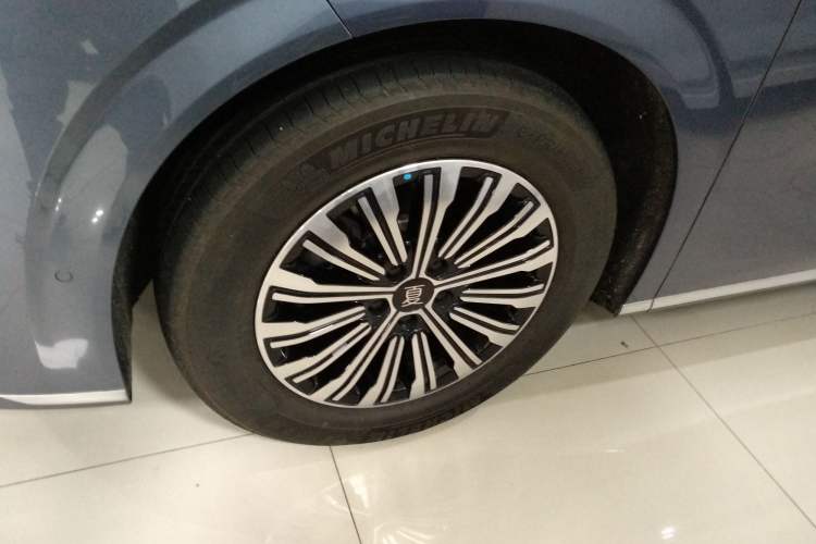 Used BYD Xia 2025 DM-i 1.5T 180km Excellence Model Exterior 7