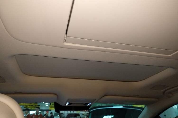 Used BYD Xia 2025 DM-i 1.5T 180km Excellence Model Headliner