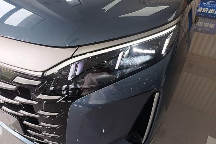 Used BYD Xia 2025 DM-i 1.5T 180km Excellence Model Left Front Headlight