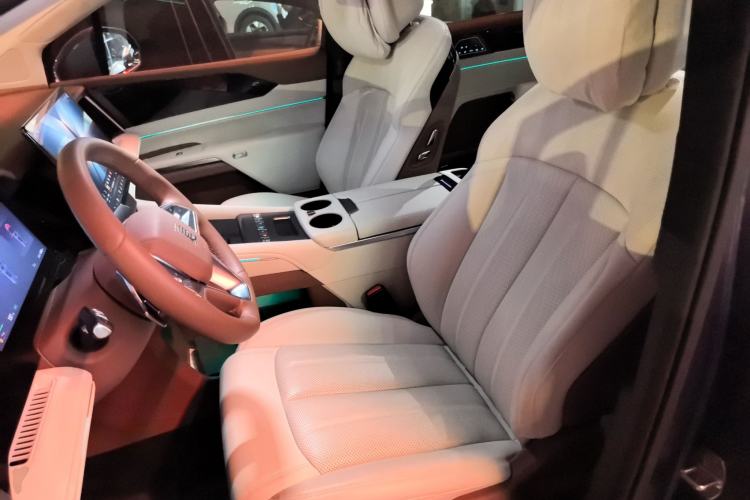 Used BYD Xia 2025 DM-i 1.5T 180km Excellence Model Left Front Seat