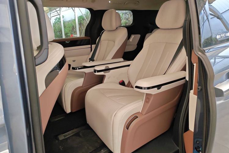 Used BYD Xia 2025 DM-i 1.5T 180km Excellence Model Left Rear Seat