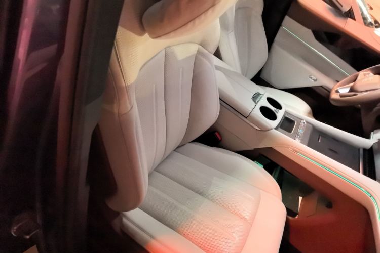 Used BYD Xia 2025 DM-i 1.5T 180km Excellence Model Right Front Seat