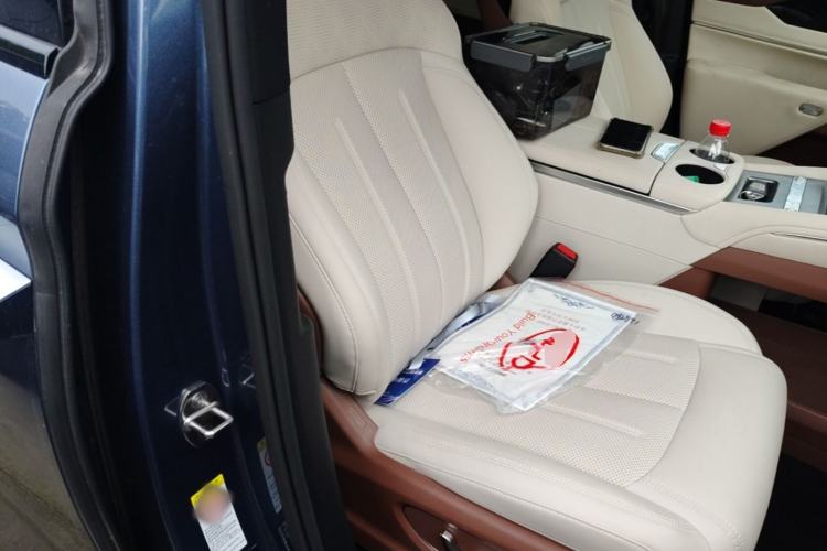 Used BYD Xia 2025 DM-i 1.5T 180km Beyond Edition Right Front Seat
