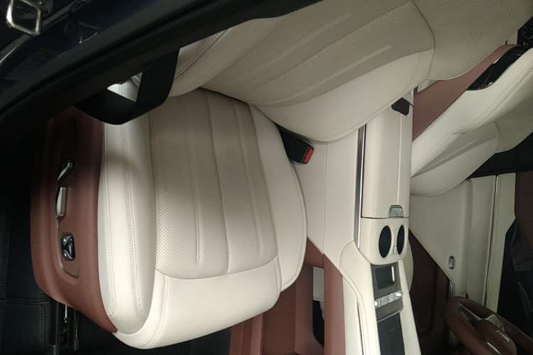 Used BYD Xia 2025 DM-i 1.5T 180km Excellence Model Right Front Seat