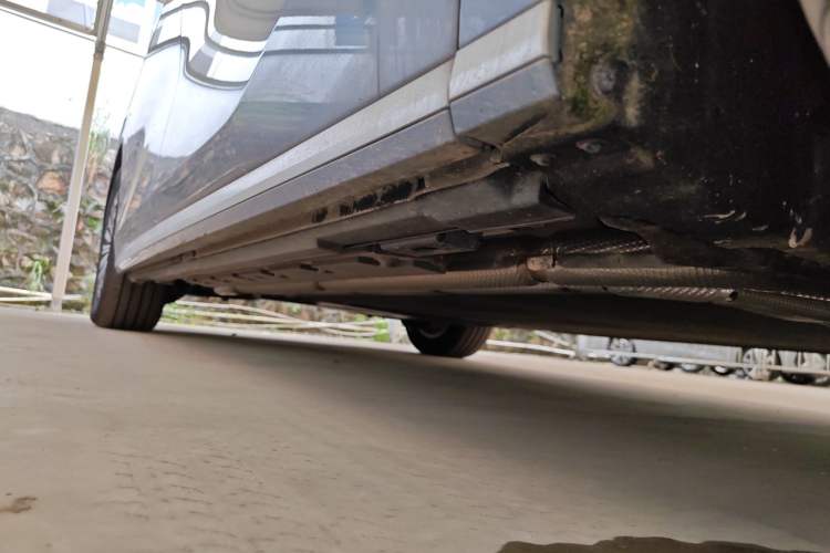 Used BYD Xia 2025 DM-i 1.5T 180km Excellence Model Right Side Sill