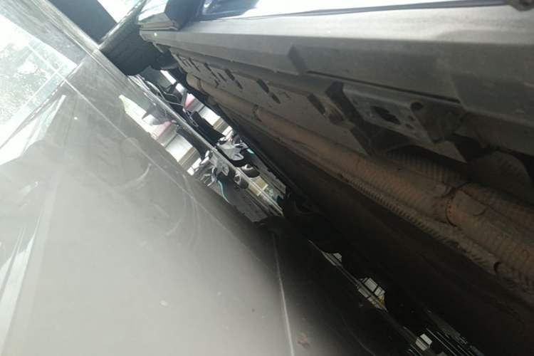 Used BYD Xia 2025 DM-i 1.5T 180km Excellence Model Right Side Sill