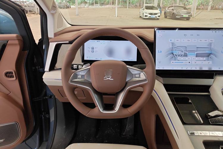 Used BYD Xia 2025 DM-i 1.5T 180km Excellence Model Steering Wheel