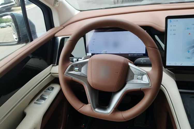 Used BYD Xia 2025 DM-i 1.5T 180km Beyond Edition Steering Wheel
