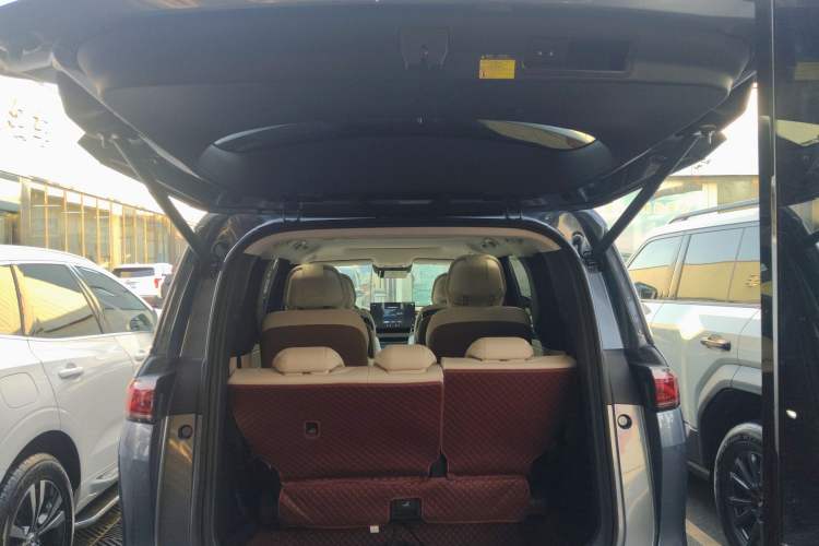 Used BYD Xia 2025 DM-i 1.5T 180km Beyond Edition Trunk