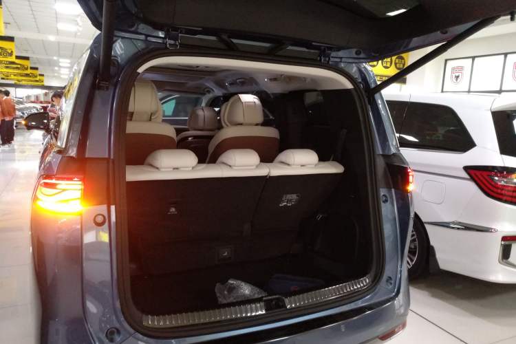 Used BYD Xia 2025 DM-i 1.5T 180km Excellence Model Trunk