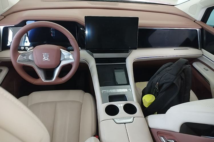 Used BYD Xia 2025 DM-i 1.5T 180km Excellence Model Center Console