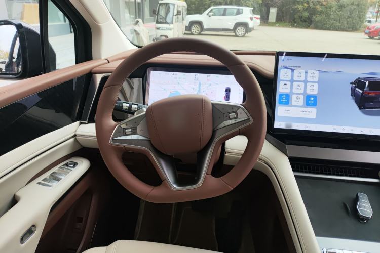Used BYD Xia 2025 DM-i 1.5T 100km Leading Model Steering Wheel