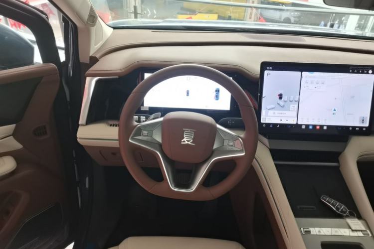 Used BYD Xia 2025 DM-i 1.5T 180km Excellence Model Steering Wheel