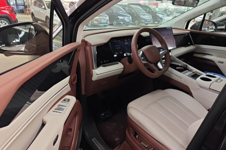 Used BYD Xia 2025 DM-i 1.5T 180km Excellence Model Driver Seat