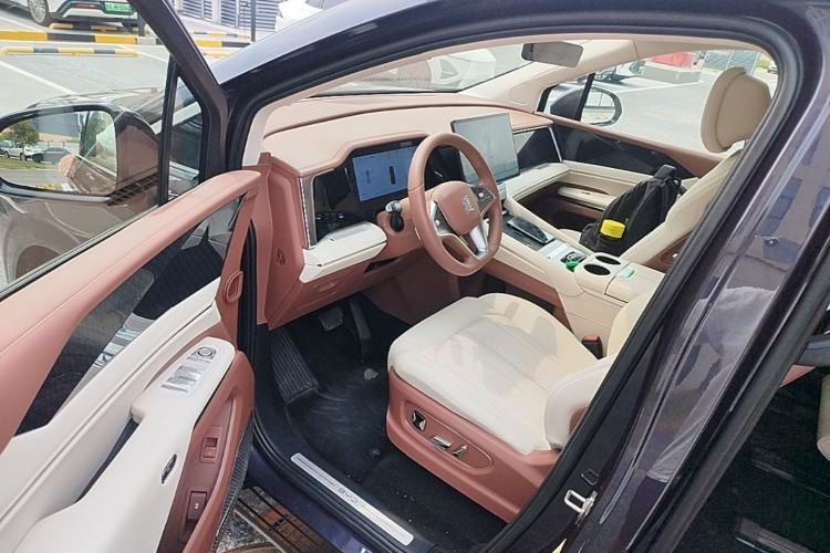 Used BYD Xia 2025 DM-i 1.5T 180km Excellence Model Driver Seat