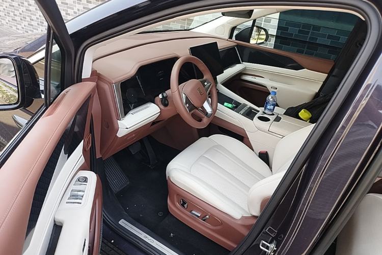 Used BYD Xia 2025 DM-i 1.5T 180km Excellence Model Driver Seat