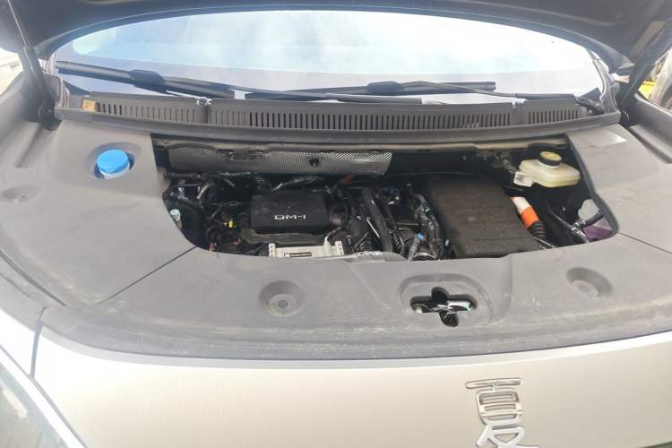 Used BYD Xia 2025 DM-i 1.5T 180km Excellence Model Engine Bay