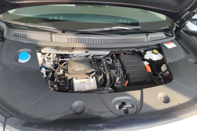 Used BYD Xia 2025 DM-i 1.5T 180km Beyond Edition Engine Bay
