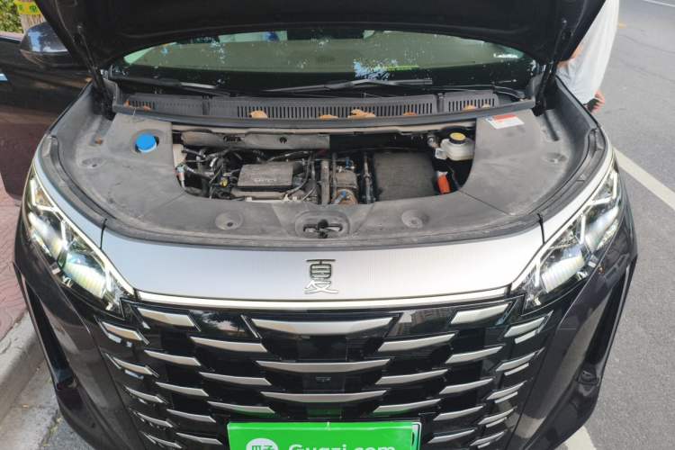 Used BYD Xia 2025 DM-i 1.5T 180km Excellence Model Engine Bay