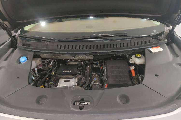 Used BYD Xia 2025 DM-i 1.5T 180km Excellence Model Engine Bay
