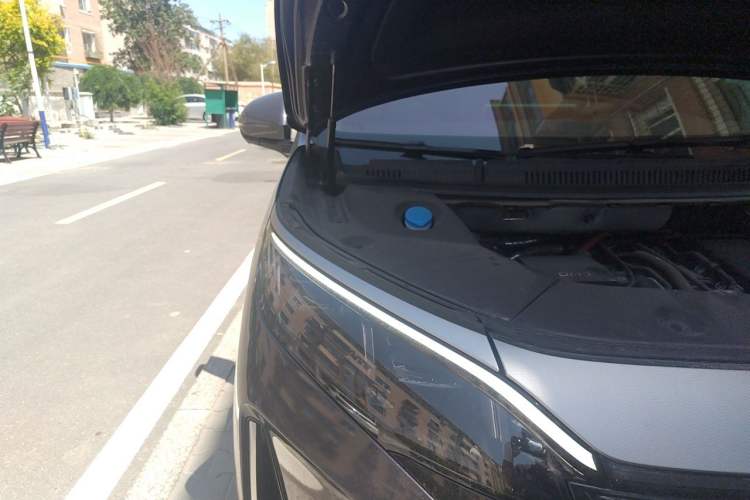 Used BYD Xia 2025 DM-i 1.5T 180km Excellence Model Engine Bay Right