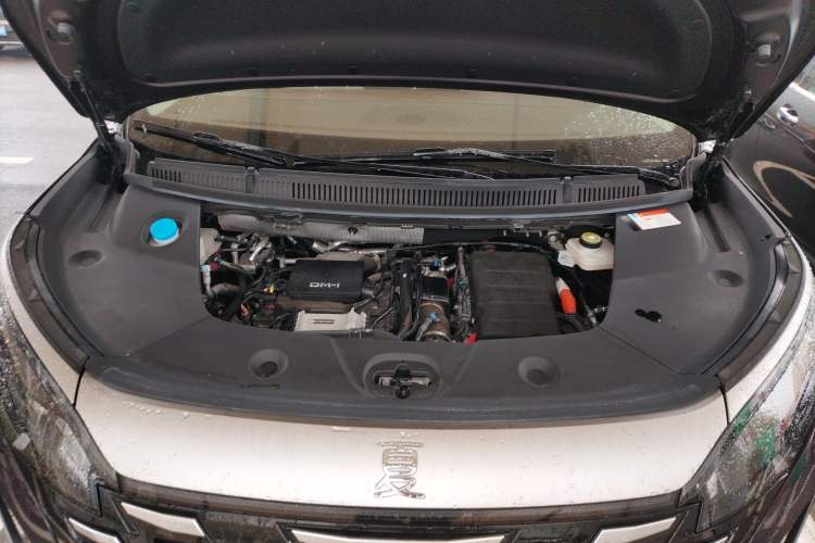 Used BYD Xia 2025 DM-i 1.5T 180km Excellence Model Engine Bay