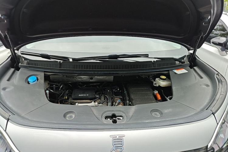 Used BYD Xia 2025 DM-i 1.5T 180km Excellence Model Engine Bay