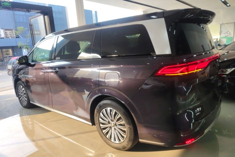 Used BYD Xia 2025 DM-i 1.5T 180km Beyond Edition Exterior 3