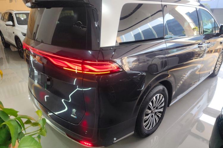 Used BYD Xia 2025 DM-i 1.5T 180km Beyond Edition Exterior 5