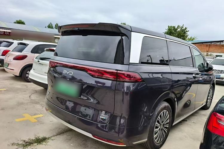 Used BYD Xia 2025 DM-i 1.5T 180km Beyond Edition Exterior 5