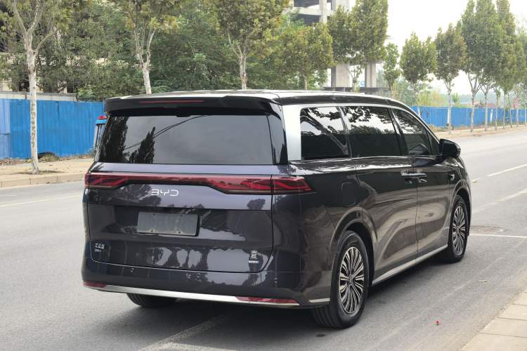 Used BYD Xia 2025 DM-i 1.5T 180km Excellence Model Exterior 6