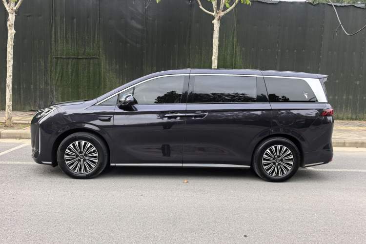 Used BYD Xia 2025 DM-i 1.5T 180km Excellence Model Exterior 7