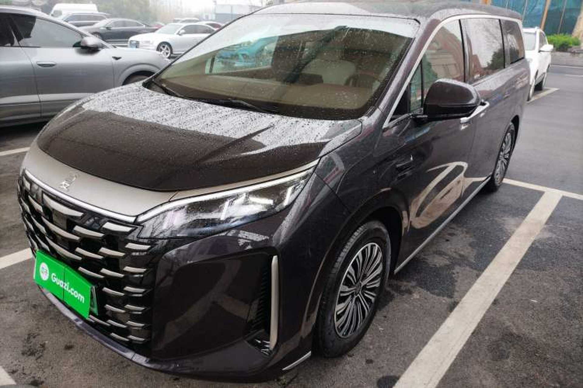 Used BYD Xia 2025 DM-i 1.5T 180km Excellence Model Front Left 45 Deg