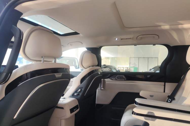 Used BYD Xia 2025 DM-i 1.5T 180km Beyond Edition Headliner