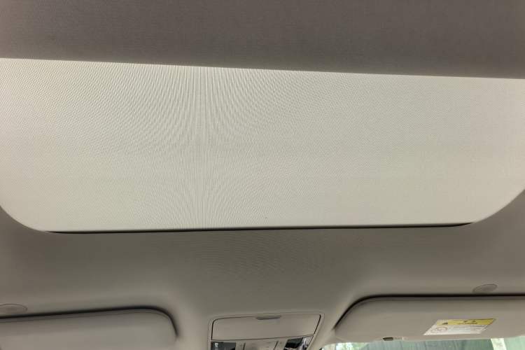 Used BYD Xia 2025 DM-i 1.5T 180km Excellence Model Headliner
