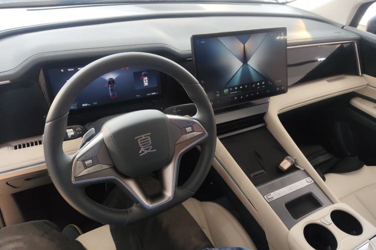 Used BYD Xia 2025 DM-i 1.5T 180km Beyond Edition Interior 2