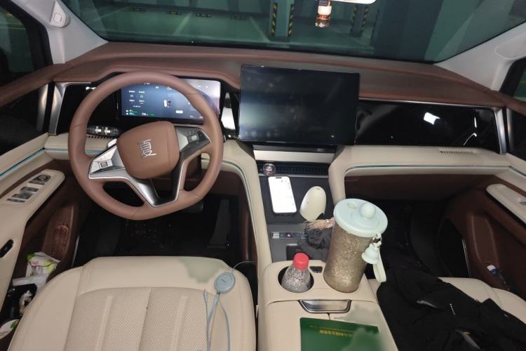 Used BYD Xia 2025 DM-i 1.5T 100km Supreme Edition Interior 2