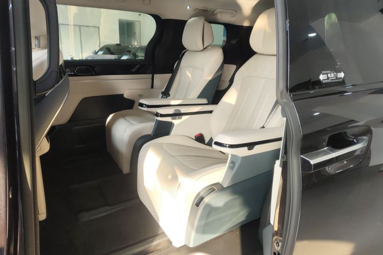Used BYD Xia 2025 DM-i 1.5T 180km Beyond Edition Interior 4