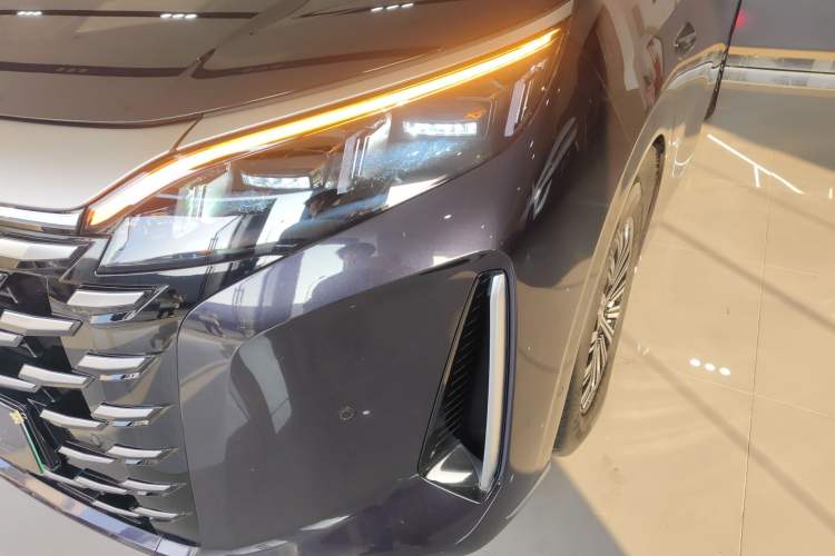 Used BYD Xia 2025 DM-i 1.5T 180km Beyond Edition Left Front Headlight