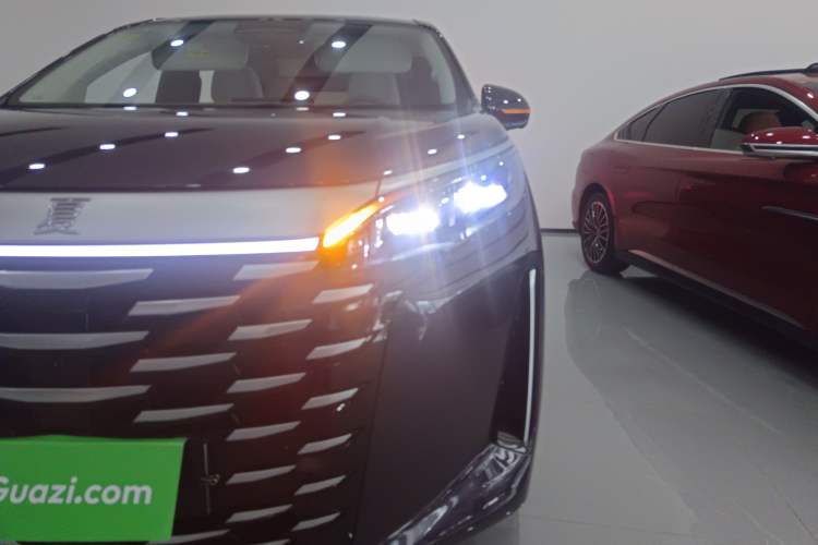 Used BYD Xia 2025 DM-i 1.5T 180km Excellence Model Left Front Headlight