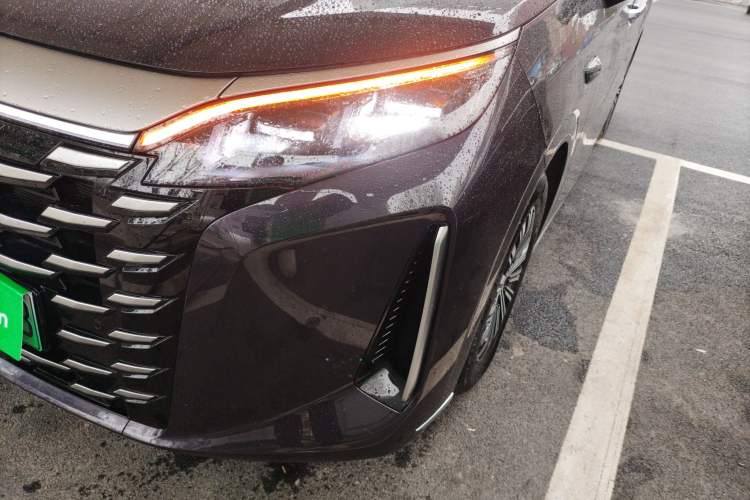 Used BYD Xia 2025 DM-i 1.5T 180km Excellence Model Left Front Headlight