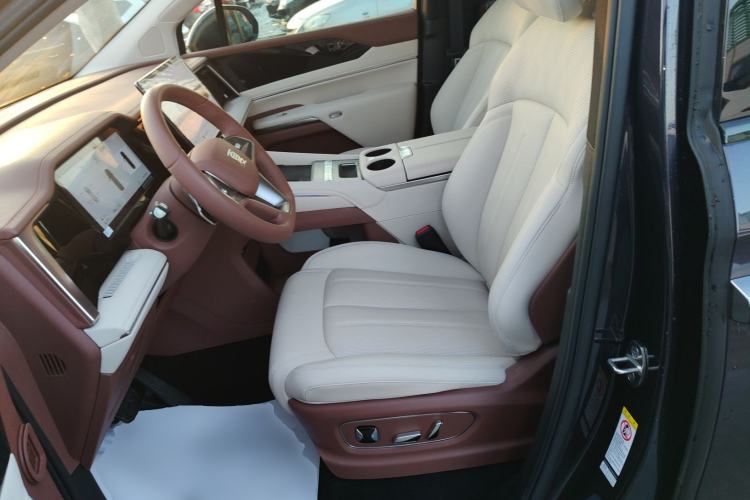 Used BYD Xia 2025 DM-i 1.5T 180km Excellence Model Left Front Seat