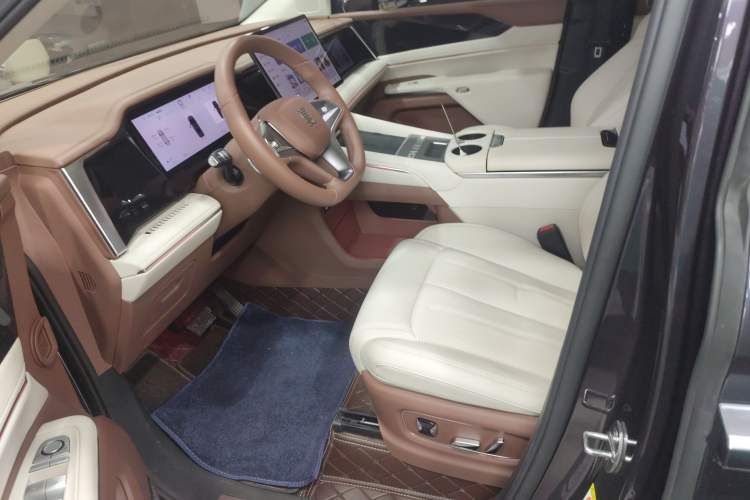 Used BYD Xia 2025 DM-i 1.5T 180km Excellence Model Left Front Seat