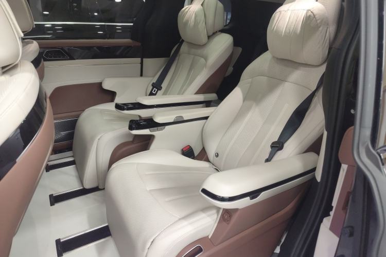 Used BYD Xia 2025 DM-i 1.5T 180km Excellence Model Left Rear Seat