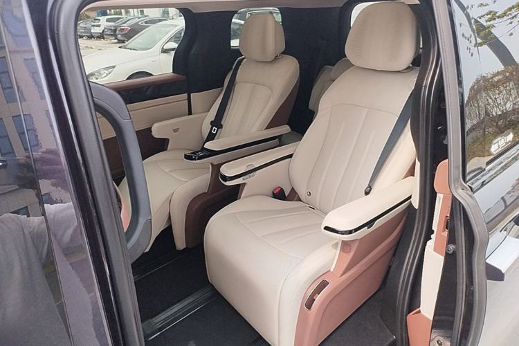 Used BYD Xia 2025 DM-i 1.5T 180km Excellence Model Left Rear Seat