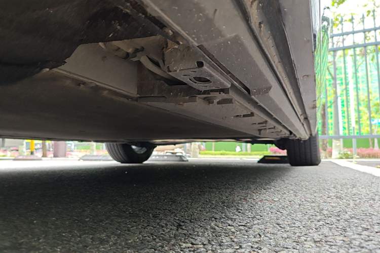 Used BYD Xia 2025 DM-i 1.5T 180km Excellence Model Left Side Sill