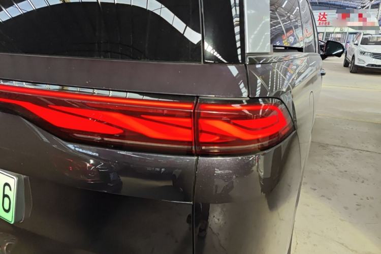 Used BYD Xia 2025 DM-i 1.5T 180km Excellence Model Right Rear Taillight
