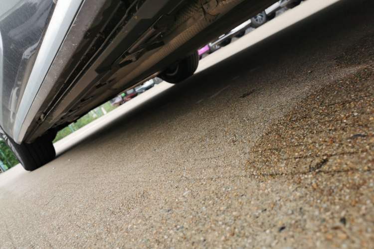 Used BYD Xia 2025 DM-i 1.5T 180km Excellence Model Right Side Sill