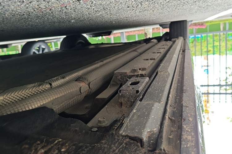 Used BYD Xia 2025 DM-i 1.5T 180km Excellence Model Right Side Sill