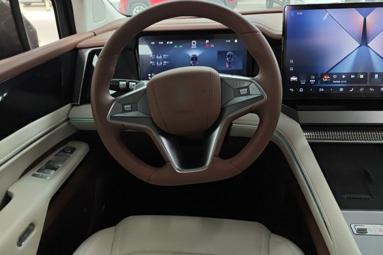 Used BYD Xia 2025 DM-i 1.5T 180km Excellence Model Steering Wheel
